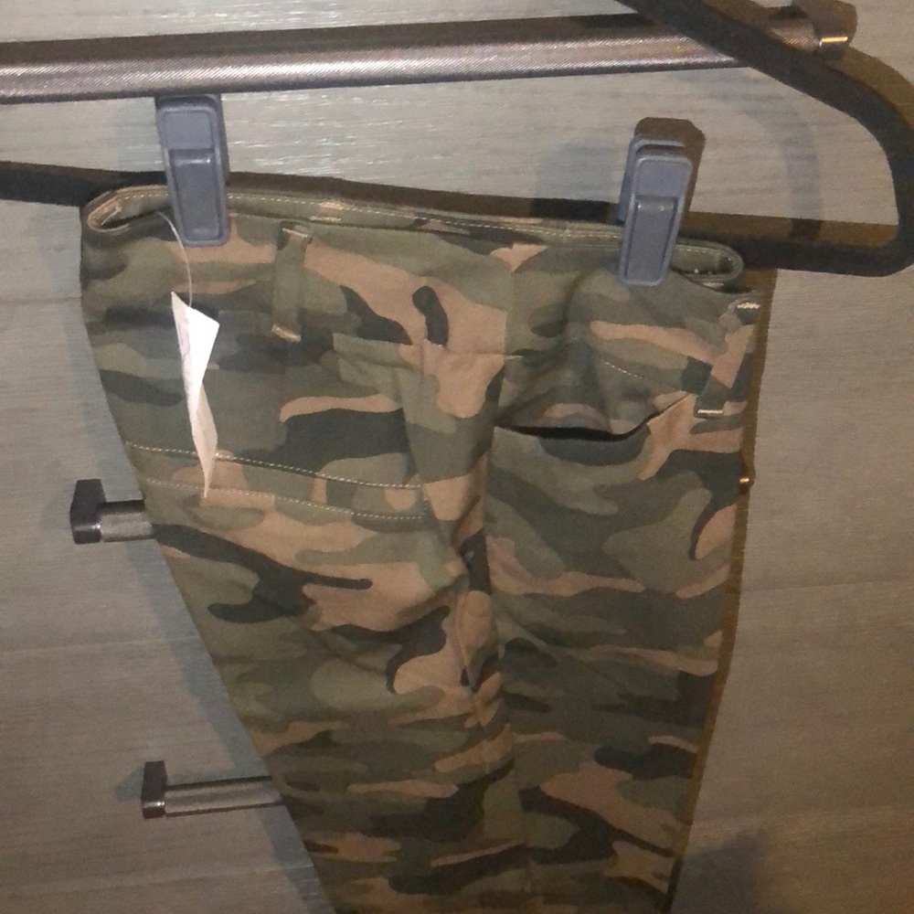 Camo pants
